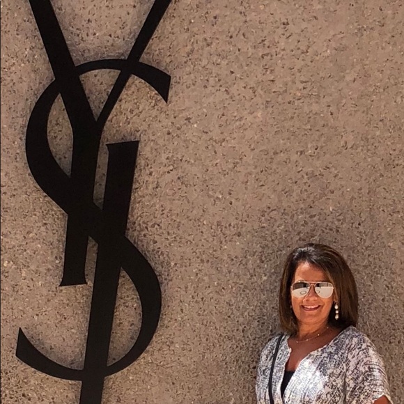 Meet your Posher, Amy - Picture 1 of 1